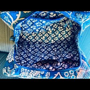 BRAND NEW VERA BRADLEY TOTE!!!!